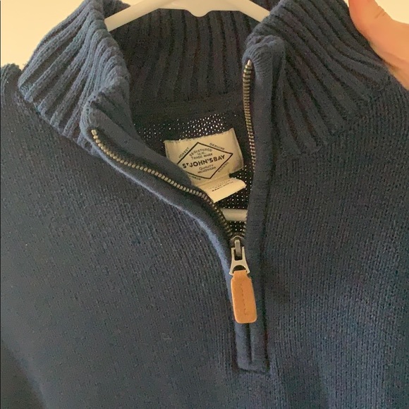 sweater - Picture 3 of 3